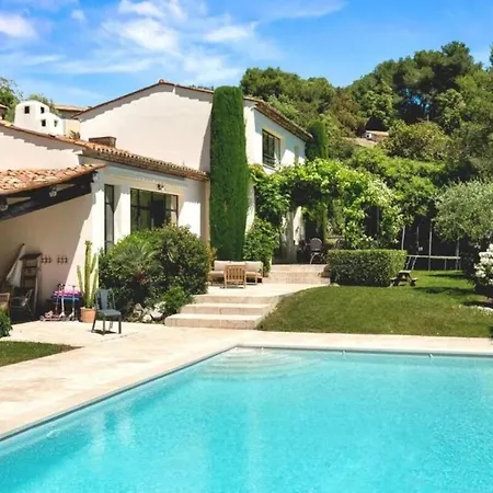 Villa Vinaigrier -where Nature Finds Nice